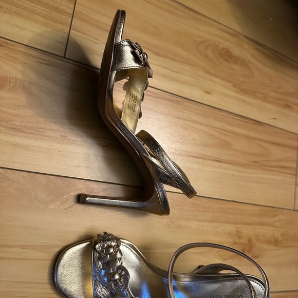 Michael Kors Gold Floral Heels - Picture 2 of 6